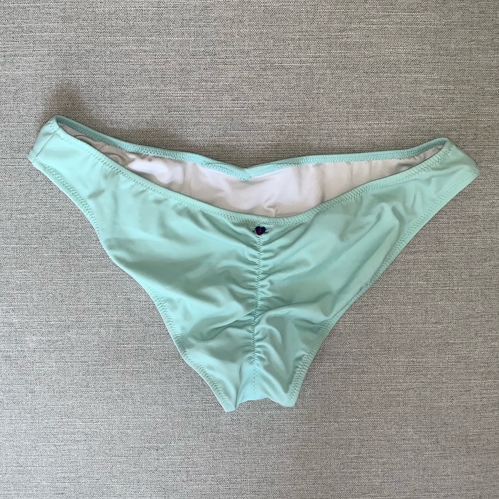 PINK Victoria’s Secret cheeky ruched bikini bottom